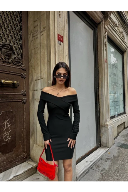 Çapraz Yaka Elbise