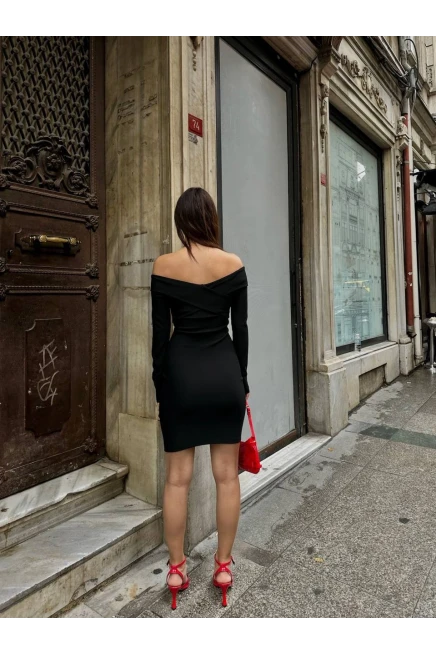 Çapraz Yaka Elbise