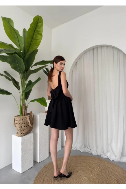 Fiyonk Detaylı Elbise Siyah