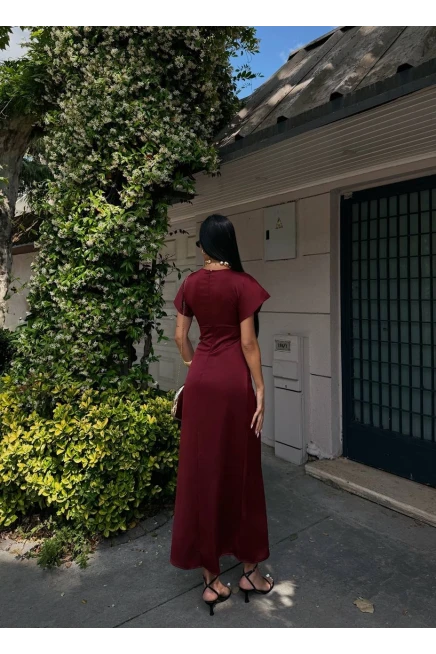 V Yaka Göğüs Drapeli Saten Elbise Bordo